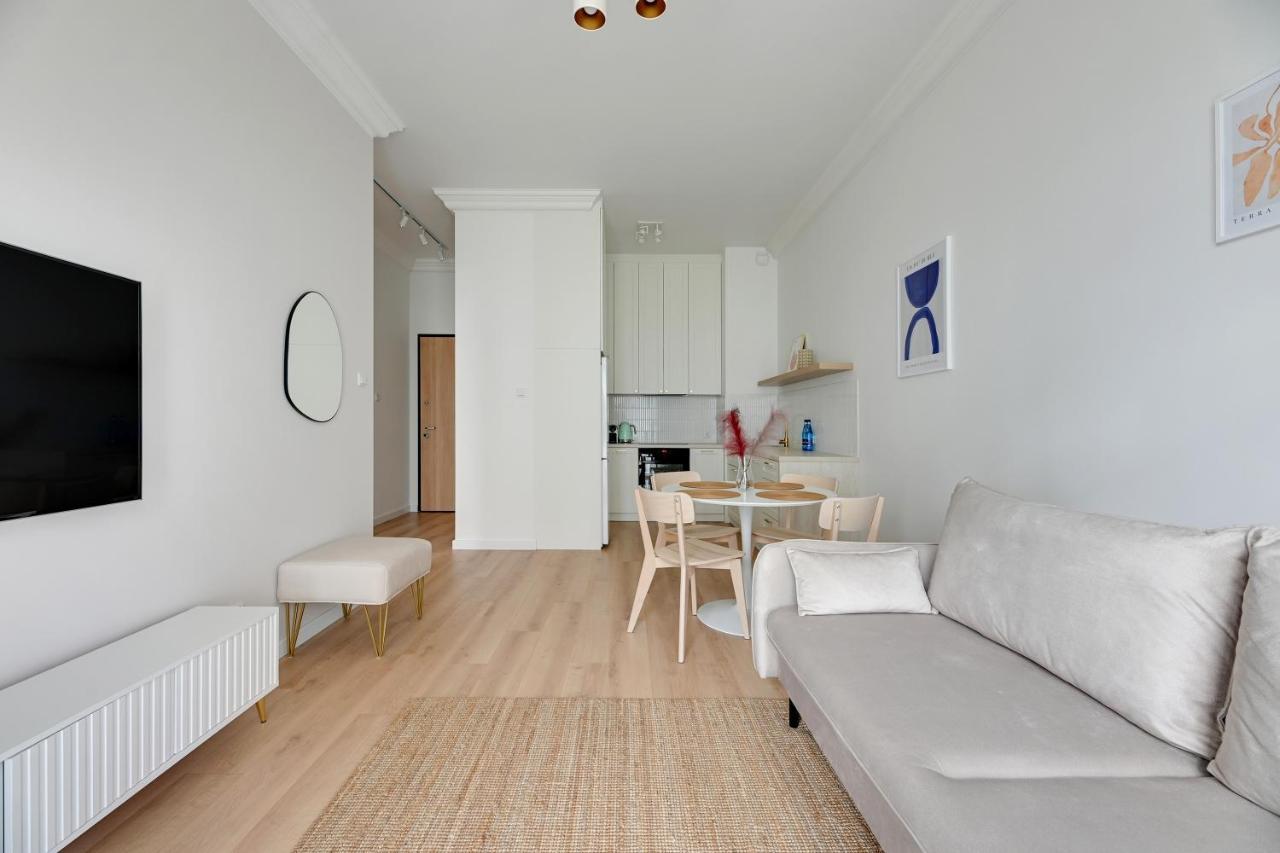 Zajezdnia Wrzeszcz Seaside & Parking By Downtown Apartments Gdańsk Extérieur photo