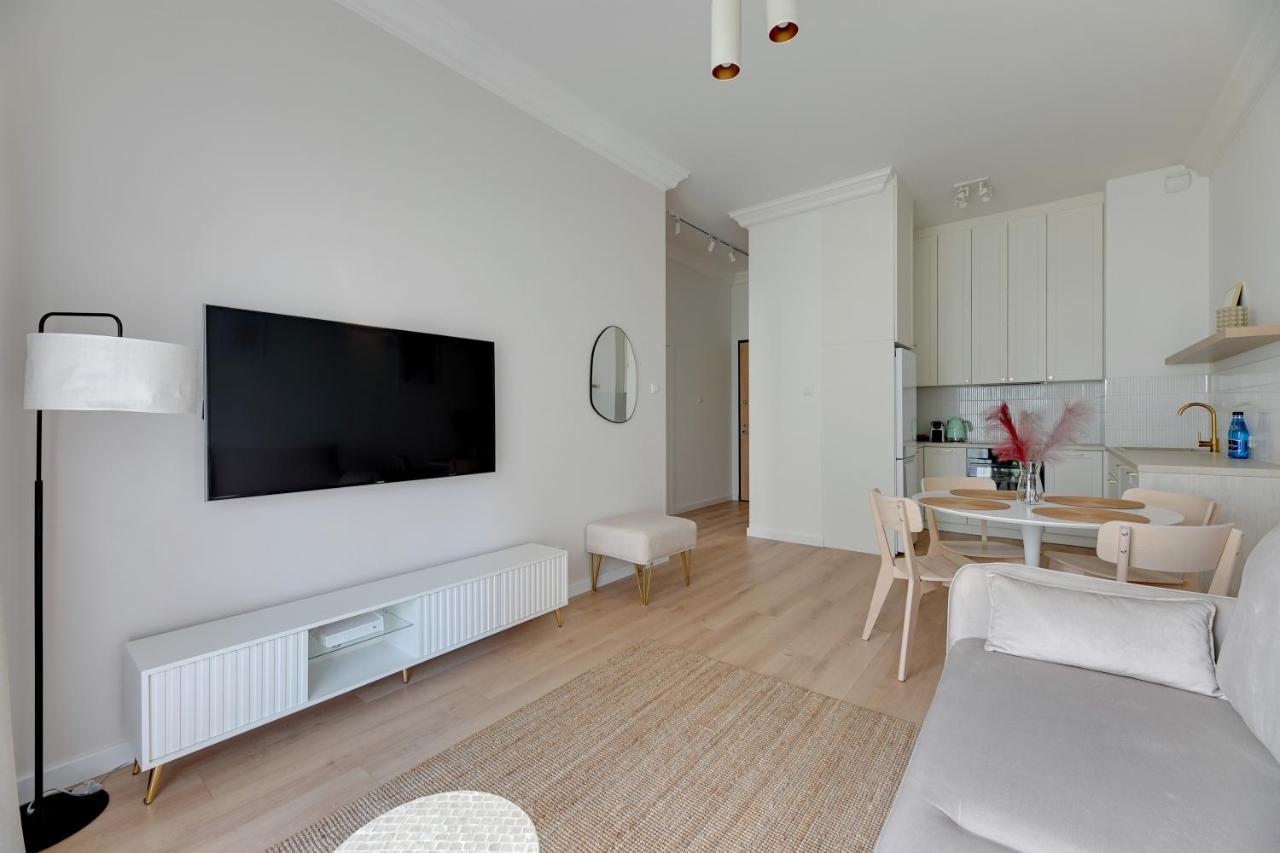 Zajezdnia Wrzeszcz Seaside & Parking By Downtown Apartments Gdańsk Extérieur photo