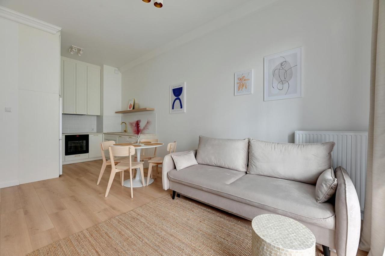 Zajezdnia Wrzeszcz Seaside & Parking By Downtown Apartments Gdańsk Extérieur photo